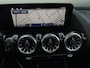 Mercedes-Benz GLA 200 Luxery Line * Panoramadak * Sfeerverlichting * Multibeam Led * Leder / Stof *