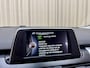 BMW 2-Serie Active Tourer 225xe High Executive *Leder* Stoelverwarming / Camera / Cruise Control / LED / Navigatie / PHEV / 17"LMV