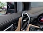 Porsche Cayenne 3.0 E-Hybrid Platinum Edition | PANO | 22 INCH | BOSE | 360 | MEMORY | LUCHTVERING | SPORT CRHONO | KEYLESS |