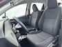Toyota Yaris 1.5 Hybrid Dynamic Lim | Stootlijsten | All Season | Navi |