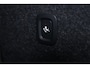 Volvo EC40 Extended Range Plus 82 kWh - Panoramadak - IntelliSafe Assist & Surround - 360º Camera - Verwarmde voorstoelen, stuur & achterbank - Parkeersensoren voor & achter - Elektr. bedienb. bestuurdersstoel met geheugen - Draadloze tel. lader - Warmtepomp - Extra getint glas - Inklapbare trekhaak - 19' LMV