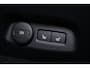 Volvo EC40 Extended Range Plus 82 kWh - Panoramadak - IntelliSafe Assist & Surround - 360º Camera - Verwarmde voorstoelen, stuur & achterbank - Parkeersensoren voor & achter - Elektr. bedienb. bestuurdersstoel met geheugen - Draadloze tel. lader - Warmtepomp - Extra getint glas - Inklapbare trekhaak - 19' LMV