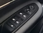 Fiat 600 Hybrid Urban Automaat / Navigatie via Android Auto/Apple Carplay / Airco / Parkeersensor Achter / DAB / Stof/Lederen Bekleding