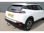 Peugeot 2008 1.2 PureTech Allure Pack | Navigatie | Camera | Trekhaak | NL auto | Apple carplay | Keyless | Bluetooth | Parelmoer |