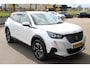 Peugeot 2008 1.2 PureTech Allure Pack | Navigatie | Camera | Trekhaak | NL auto | Apple carplay | Keyless | Bluetooth | Parelmoer |