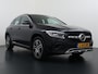 Mercedes-Benz GLA 250 e Luxury Business Solution | Trekhaak | Sfeerverlichting | Distronic Cruise Control & Stuur Assistent | Stoelverwarming Voor | Augmented Reality | Achteruitrij Camera