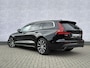 Volvo V60 2.0 B3 Momentum Business | Adaptieve Cruise Control | Parkeercamera | Harman Kardon Audio | Apple CarPlay & Android Auto | Donker Getint Glas | 18" Lichtmetalen Velgen |