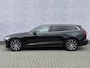 Volvo V60 2.0 B3 Momentum Business | Adaptieve Cruise Control | Parkeercamera | Harman Kardon Audio | Apple CarPlay & Android Auto | Donker Getint Glas | 18" Lichtmetalen Velgen |