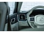Volvo XC60 2.0 T6 Plug-in hybrid AWD Inscription | PHEV | 360 Graden Camera | Head-up Display | Harman Kardon Audio | Parkeersensoren | Navigatie | Elektrische Achterklep | Keyless Entry | Lederen Bekleding