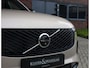 Volvo XC90 T8 AWD Ultra Dark | Pano - Trekhaak - Luchtvering