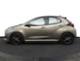 Toyota Yaris 1.5 VVT-i Business Plus | Airco | Trekhaak | Navigatie | 17 Inch all-weather |