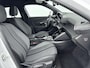 Peugeot e-2008 SUV EV 156pk 54 kWh Allure | ACCU 98% | Camera | Draadloos Carplay | Cruise Control Adaptief met Stop&Go