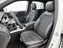 Mercedes-Benz EQA 250+ Business Solution AMG 71 kWh | Premium pakket | Winterpakket | Nightpakket | Trekhaak | Panoramaschuifdak | DISTRONIC | 20 inch multispaaks lichtmetalen velgen |