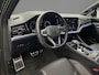 Volkswagen Touareg R 3.0 TSI eHybrid 462pk Tiptronic Trekhaak, Head up display, Luchtvering, DYN audio, Adaptive cruise control, Lederen bekleding, Panoramadak