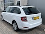 Skoda Fabia Combi 1.0 TSI Ambition / PARKEER SENSOREN/ SMARTLINK/ CRUISE CONTROL/ DAB/ AIRCO