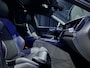 Volvo XC60 2.0 T8 Plug-in hybrid AWD Plus Black Edition *Luchtvering*HUD*B&W*