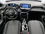 Peugeot e-2008 EV Allure Pack 50 kWh 136pk Automaat | Navigatie | Adaptieve Cruise Control | LED | Climate Control | Camera | 17"LMV | Stoelverwarming | Keyless Entry/Start |