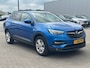 Opel Grandland X 1.2 Turbo Online Edition All Season Banden | Stoelverwarming | Carplay | Climate Control | Cruise | 17" Lichtmetaal | Parkeersensoren | Airco | All Season Banden | Apple Carplay/Android Auto|telefoonintegratie premium
