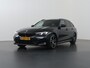 BMW 3-Serie Touring 320i | M-Pakket | Panoramadak | Trekhaak Ele.wegklapbaar | Apple CarPlay/Android Auto | Curved Display | Stuur/Stoelverwarming | Interieur Verlichting | Sportstoelen | Camera | DAB | Ele. kofferdeksel |