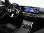 BMW 3-Serie Touring 320i | M-Pakket | Panoramadak | Trekhaak Ele.wegklapbaar | Apple CarPlay/Android Auto | Curved Display | Stuur/Stoelverwarming | Interieur Verlichting | Sportstoelen | Camera | DAB | Ele. kofferdeksel |