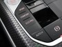 BMW 3-Serie Touring 320i | M-Pakket | Panoramadak | Trekhaak Ele.wegklapbaar | Apple CarPlay/Android Auto | Curved Display | Stuur/Stoelverwarming | Interieur Verlichting | Sportstoelen | Camera | DAB | Ele. kofferdeksel |