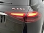 Mercedes-Benz GLE AMG 53 Hybrid 4MATIC+ Night Edition Premium Plus | Winterpakket | Remklauwen in rood | Sierelementen AMG carbon | Trekhaak | Verlichte treeplanken | MAGIC VISION CONTROL | Dashcam | 22 inch kruisspaaks lichtmetalen AMG-velgen |
