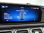 Mercedes-Benz GLE AMG 53 Hybrid 4MATIC+ Night Edition Premium Plus | Winterpakket | Remklauwen in rood | Sierelementen AMG carbon | Trekhaak | Verlichte treeplanken | MAGIC VISION CONTROL | Dashcam | 22 inch kruisspaaks lichtmetalen AMG-velgen |