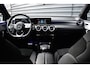 Mercedes-Benz A-klasse 250 e AMG Line | Sfeerverlichting | Stoelverwarming | 18'' Wielen | CarPlay | Navigatie |