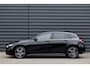 Mercedes-Benz A-klasse 250 e AMG Line | Sfeerverlichting | Stoelverwarming | 18'' Wielen | CarPlay | Navigatie |