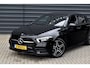 Mercedes-Benz A-klasse 250 e AMG Line | Sfeerverlichting | Stoelverwarming | 18'' Wielen | CarPlay | Navigatie |