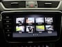 Skoda Superb Combi 1.4 TSI iV Laurin & Klement 218PK DSG SOH 92,8%, Panoramadak, Trekhaak, Canton Audio, Keyless, Side Assist, Stuur-Stoelverwarming, Stoelventilatie, Elektr. Achterklep, 360gr. Camera, 19" LM Velgen