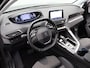 Peugeot 3008 1.6 PureTech Blue Lease Premium Elektrisch Verstelbare Stoelen | Camera | Elektrische Kofferklep | Parkeersensoren Voor en Achter | Adaptieve Cruise Control | Keyless