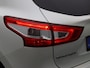 Nissan Qashqai 1.6 Tekna | Climate control | Panoramadak | Rondomzicht camera | Trekhaak | Stoelverwarming | Half leder | Lichtmetalen velgen |