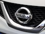 Nissan Qashqai 1.6 Tekna | Climate control | Panoramadak | Rondomzicht camera | Trekhaak | Stoelverwarming | Half leder | Lichtmetalen velgen |