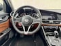 Alfa Romeo Giulia 2.0T Super Veloce Tuning 310PK | Full Carbon | Leer | Appel-Android | 19" Breedset || Schakelflippers | Xenon |