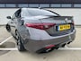 Alfa Romeo Giulia 2.0T Super Veloce Tuning 310PK | Full Carbon | Leer | Appel-Android | 19" Breedset || Schakelflippers | Xenon |