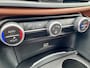 Alfa Romeo Giulia 2.0T Super Veloce Tuning 310PK | Full Carbon | Leer | Appel-Android | 19" Breedset || Schakelflippers | Xenon |