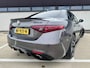 Alfa Romeo Giulia 2.0T Super Veloce Tuning 310PK | Full Carbon | Leer | Appel-Android | 19" Breedset || Schakelflippers | Xenon |