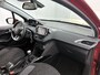 Peugeot 2008 SUV Signature 110pk | Lage kilometerstand! | Navigatie | Airco | Cruise Control | Parkeersensoren | DAB+ radio | Apple Carplay / Android Auto | Bluetooth | Regensensor | Automatisch dimlicht | Elektrisch inklapbare spiegels | Donker getint glas | Dealeronderhouden |