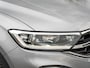 Volkswagen T-Roc 1.0 TSI Style // navigatie // pdc // stoelverwarming