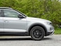 Volkswagen T-Roc 1.0 TSI Style // navigatie // pdc // stoelverwarming