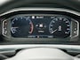 Volkswagen T-Roc 1.0 TSI Style // navigatie // pdc // stoelverwarming