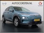 Hyundai Kona Electric EV 64kWh 204pk Premium Warmtepomp Leer Head-Up Display Apple Carplay Android Navi Camera Elektr.Stoelen+Verwarmd+Ventilatie Adaptive Cruise/Stop&Go Led Keyless DAB+ Verwarmd Stuur Pdc Subwoofer Bluetooth Dodehoek detector Privacy Glas Rijstrooksensor Origineel Nederlandse EV