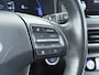 Hyundai Kona Electric EV 64kWh 204pk Premium Warmtepomp Leer Head-Up Display Apple Carplay Android Navi Camera Elektr.Stoelen+Verwarmd+Ventilatie Adaptive Cruise/Stop&Go Led Keyless DAB+ Verwarmd Stuur Pdc Subwoofer Bluetooth Dodehoek detector Privacy Glas Rijstrooksensor Origineel Nederlandse EV