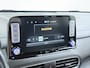 Hyundai Kona Electric EV 64kWh 204pk Premium Warmtepomp Leer Head-Up Display Apple Carplay Android Navi Camera Elektr.Stoelen+Verwarmd+Ventilatie Adaptive Cruise/Stop&Go Led Keyless DAB+ Verwarmd Stuur Pdc Subwoofer Bluetooth Dodehoek detector Privacy Glas Rijstrooksensor Origineel Nederlandse EV