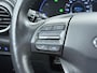 Hyundai Kona Electric EV 64kWh 204pk Premium Warmtepomp Leer Head-Up Display Apple Carplay Android Navi Camera Elektr.Stoelen+Verwarmd+Ventilatie Adaptive Cruise/Stop&Go Led Keyless DAB+ Verwarmd Stuur Pdc Subwoofer Bluetooth Dodehoek detector Privacy Glas Rijstrooksensor Origineel Nederlandse EV
