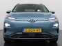 Hyundai Kona Electric EV 64kWh 204pk Premium Warmtepomp Leer Head-Up Display Apple Carplay Android Navi Camera Elektr.Stoelen+Verwarmd+Ventilatie Adaptive Cruise/Stop&Go Led Keyless DAB+ Verwarmd Stuur Pdc Subwoofer Bluetooth Dodehoek detector Privacy Glas Rijstrooksensor Origineel Nederlandse EV