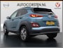 Hyundai Kona Electric EV 64kWh 204pk Premium Warmtepomp Leer Head-Up Display Apple Carplay Android Navi Camera Elektr.Stoelen+Verwarmd+Ventilatie Adaptive Cruise/Stop&Go Led Keyless DAB+ Verwarmd Stuur Pdc Subwoofer Bluetooth Dodehoek detector Privacy Glas Rijstrooksensor Origineel Nederlandse EV