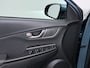 Hyundai Kona Electric EV 64kWh 204pk Premium Warmtepomp Leer Head-Up Display Apple Carplay Android Navi Camera Elektr.Stoelen+Verwarmd+Ventilatie Adaptive Cruise/Stop&Go Led Keyless DAB+ Verwarmd Stuur Pdc Subwoofer Bluetooth Dodehoek detector Privacy Glas Rijstrooksensor Origineel Nederlandse EV