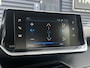 Peugeot 2008 1.2 PureTech Active Pack | Trekhaak | Navigatie | Climate Control | Cruise Control | Navigatie | Lichtmetalen velgen met Allseason banden | DAB | Apple Carplay/Android Auto |